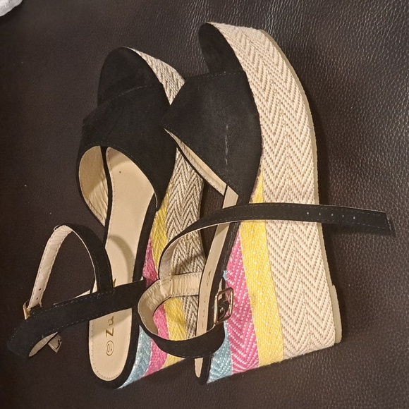 Zuka Black Espadrilles Versatile Minimalist Design - Picture 4 of 5